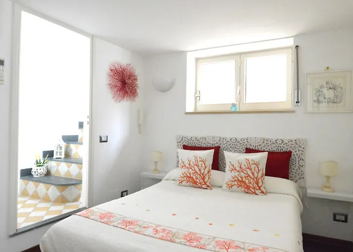 Donna Rosa Capri - Charming House By The Sea